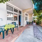 Zanze Apartman Vodice