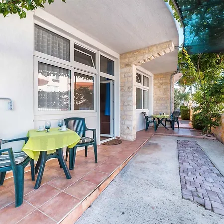 Zanze Apartament Vodice