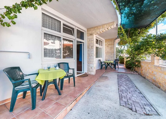 Zanze Apartamento Vodice